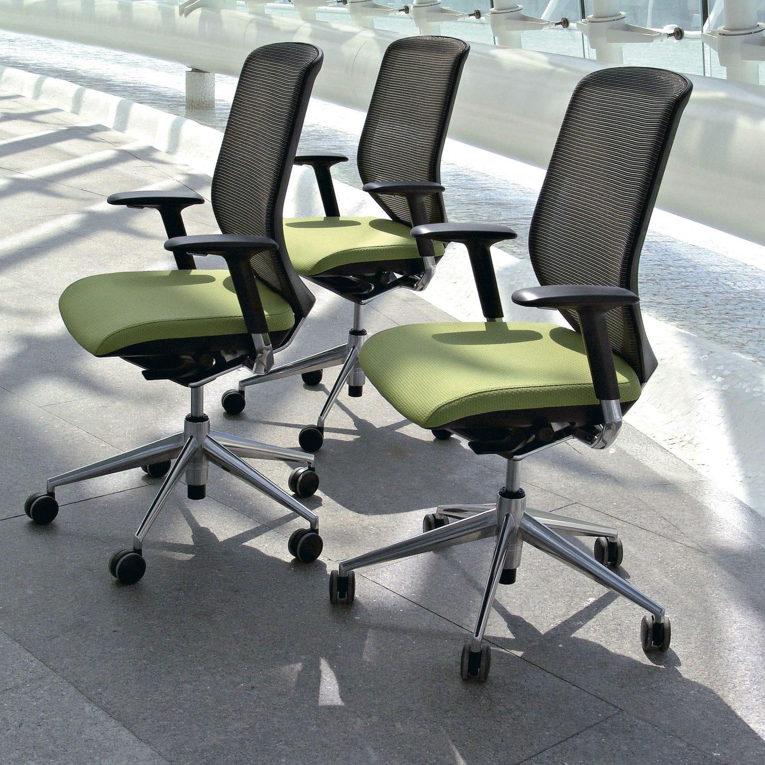 Contemporary office armchair - TNK - Actiu - fabric / high back / ergonomic