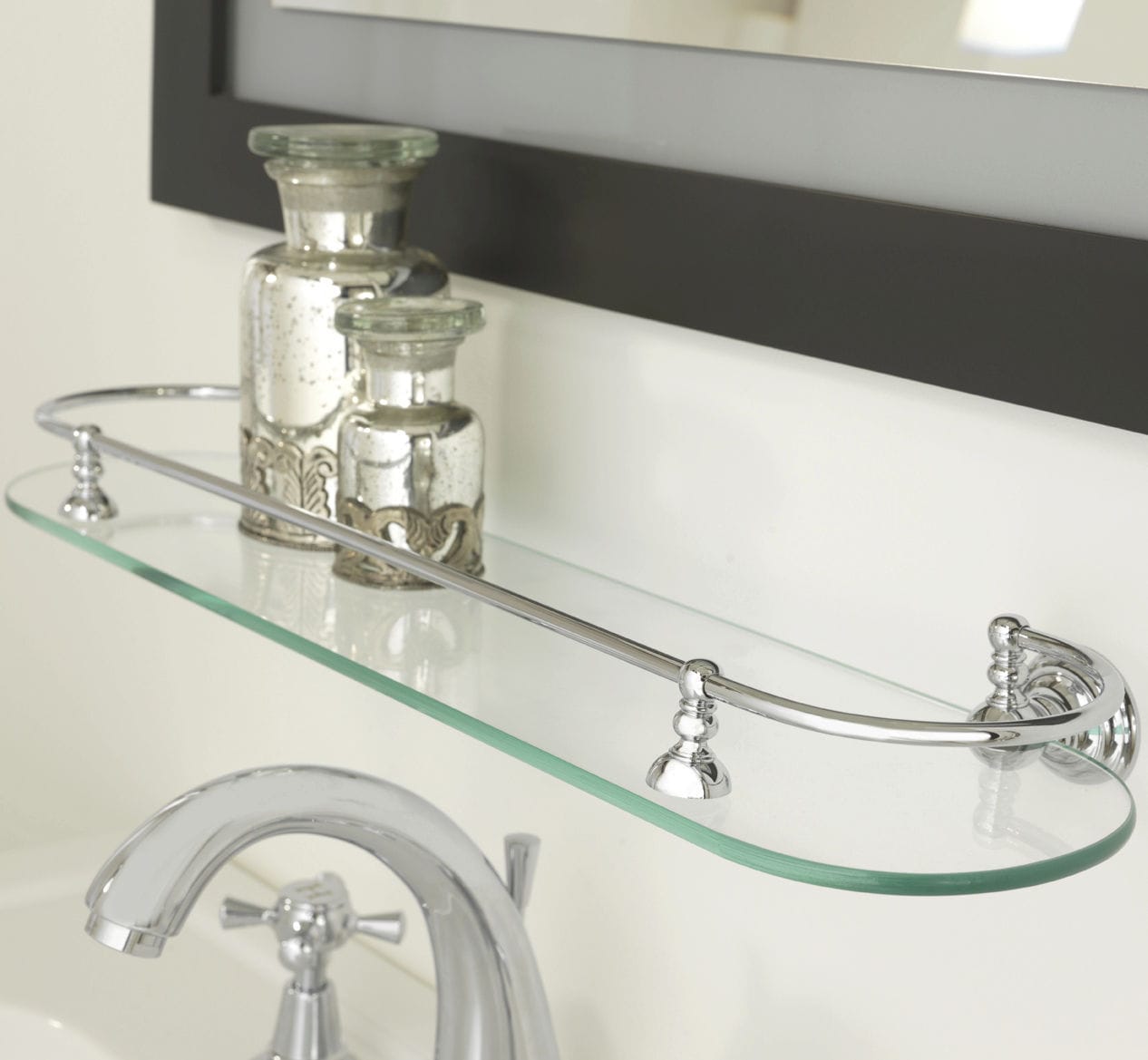 Wallmounted shelf RICHMOND IMPERIAL BATHROOMS LIMITED