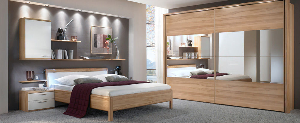 Contemporary Wardrobe Walnut Wood Veneer Beech Chiara