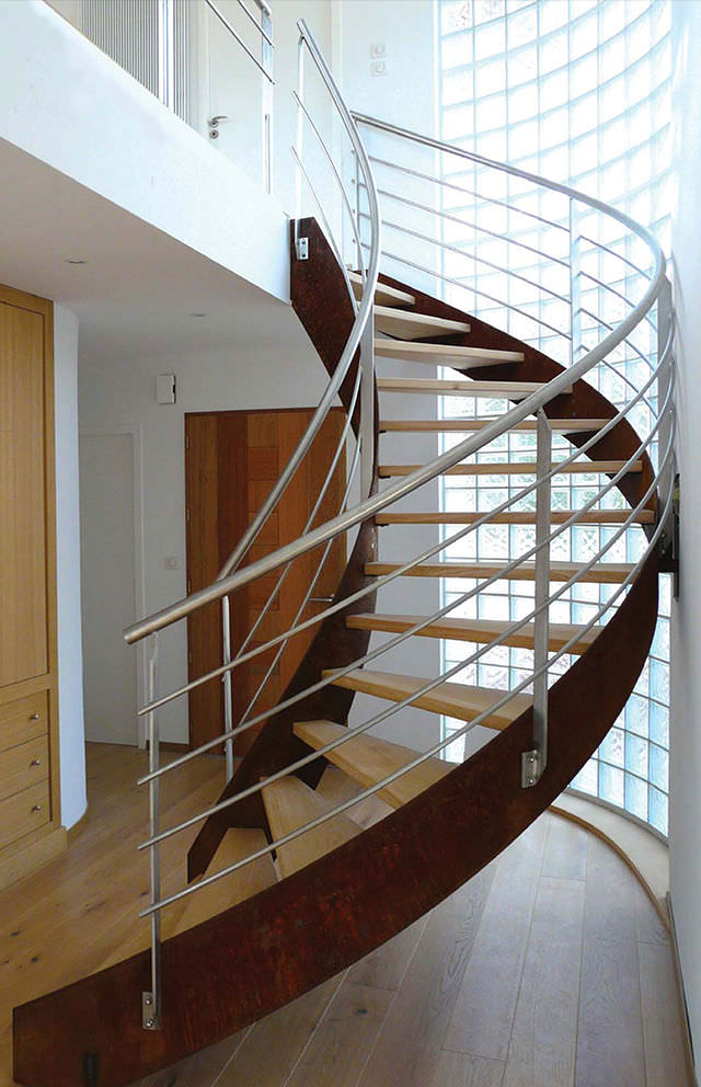 Straight staircase - KOLATERAL - KOZAC - half-turn / circular / wooden step