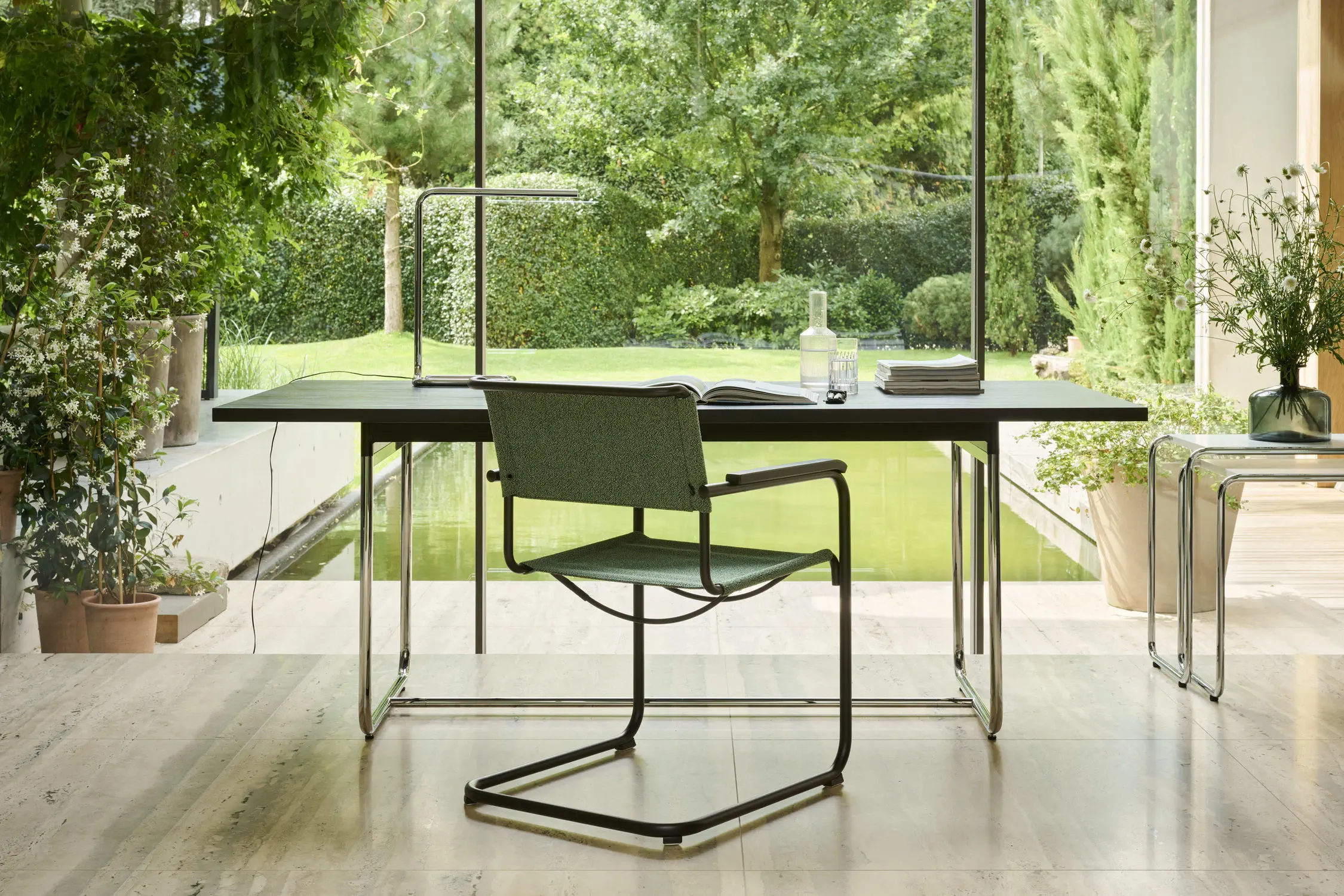 Bauhaus design chair - S 33 - THONET - indoor / leather / plastic