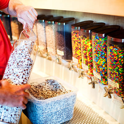 Wall Mounted Ice Cream Topping Dispenser For Bar For Hospitals