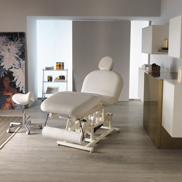 Electric massage table SOSUL 2000 Lemi BEAUTY & SPA wooden / heightadjustable / warming