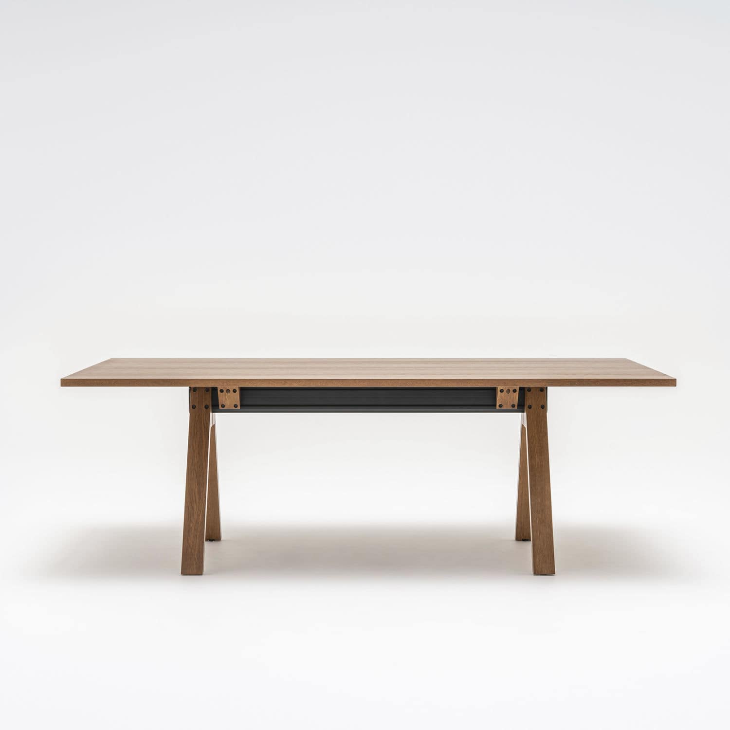Contemporary conference table - Viga - MDD - wood veneer / oak / HPL