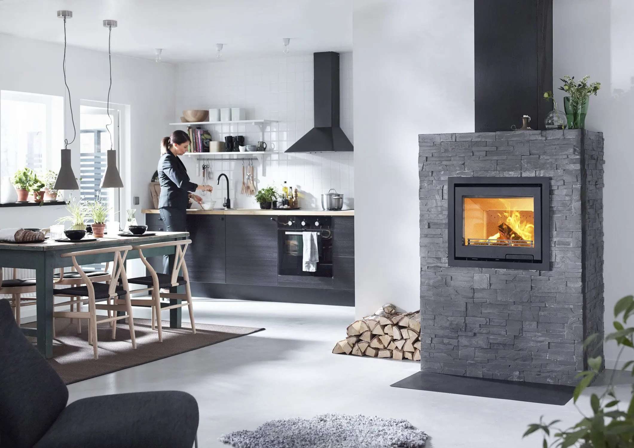 Wood-burning fireplace insert - I6 - Contura