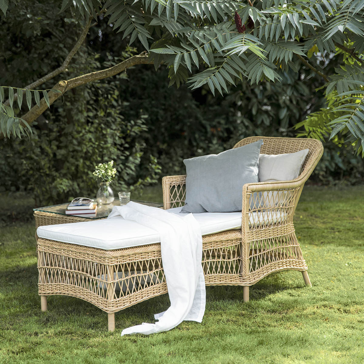 Traditional sun lounger Olivia Sika Design fabric