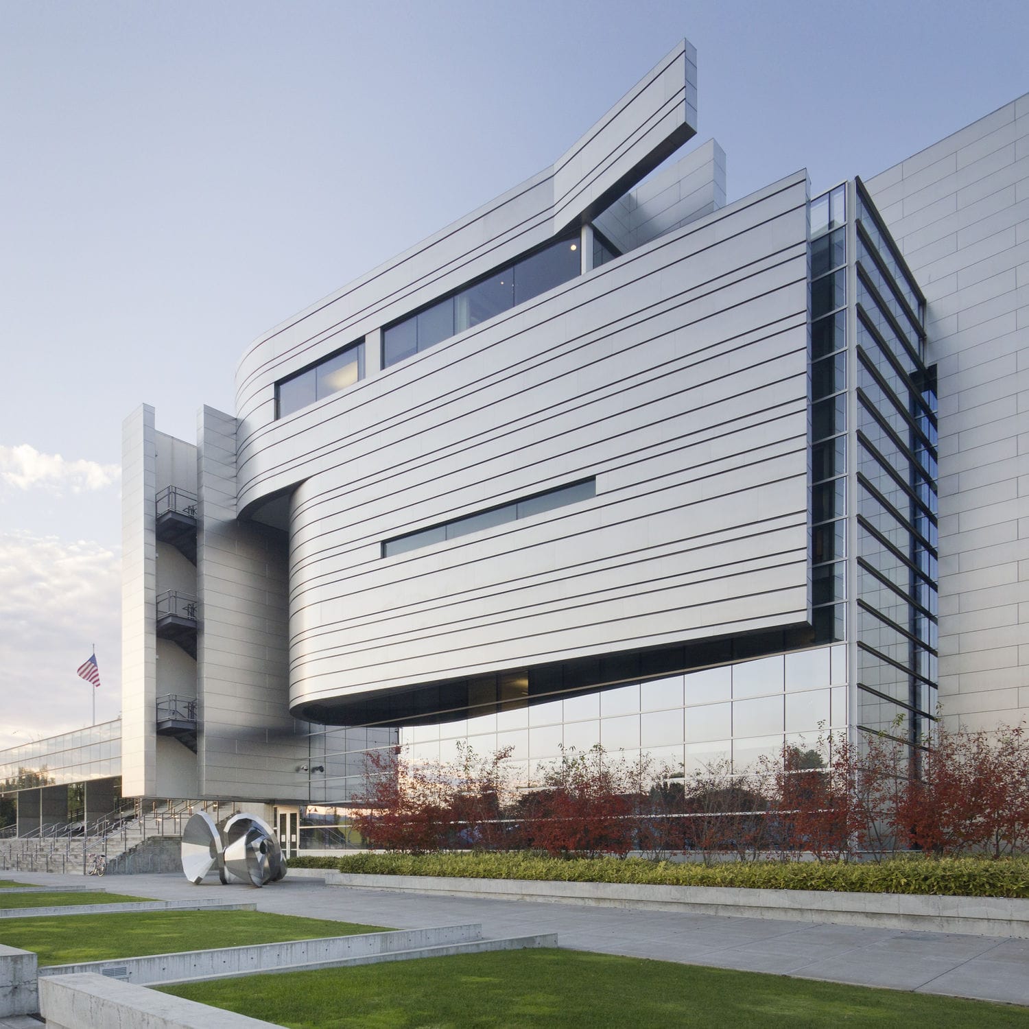 Panel cladding - EUGENE COURTHOUSE - A. Zahner - stainless steel ...