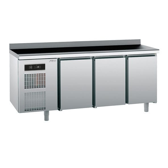 Commercial refrigerated counter UNIVERSAL KUBA Sagi 3door