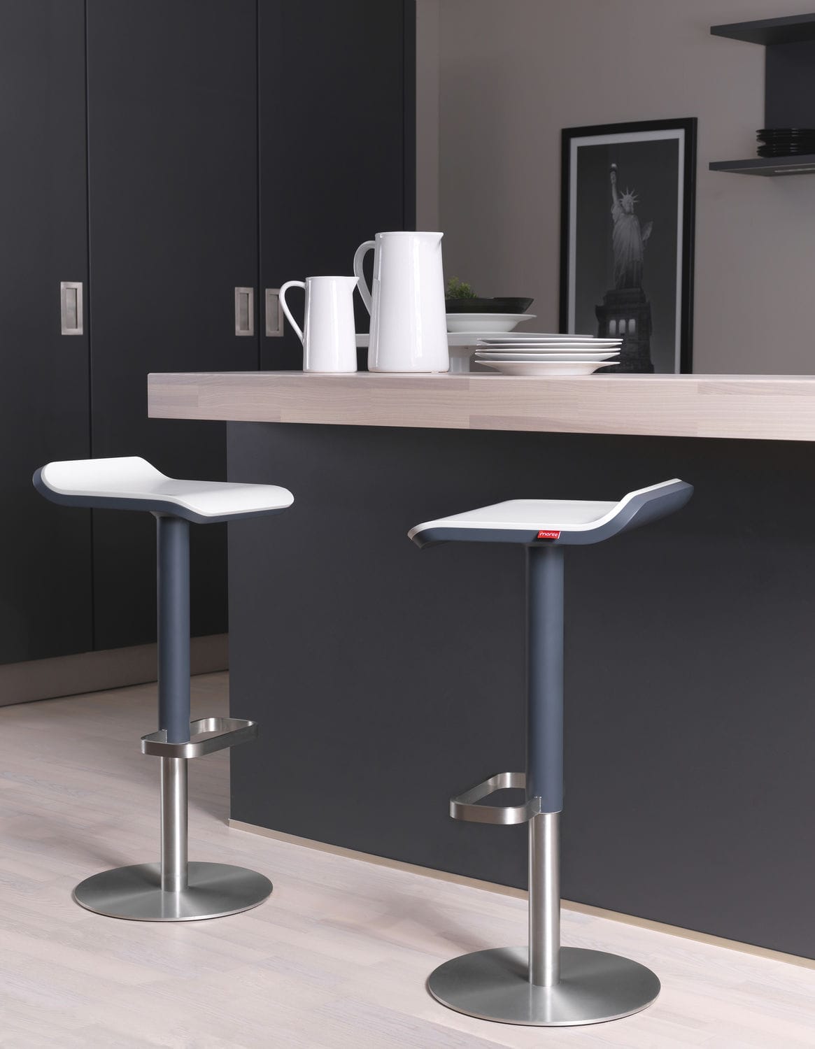 Contemporary bar stool ED 130201 MOREE plywood / lacquered