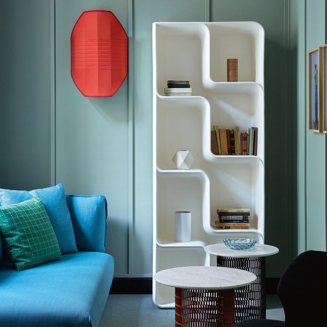 Wooden display rack - DISPLAY - Myyour - 2-shelf / 4-shelf / backlit