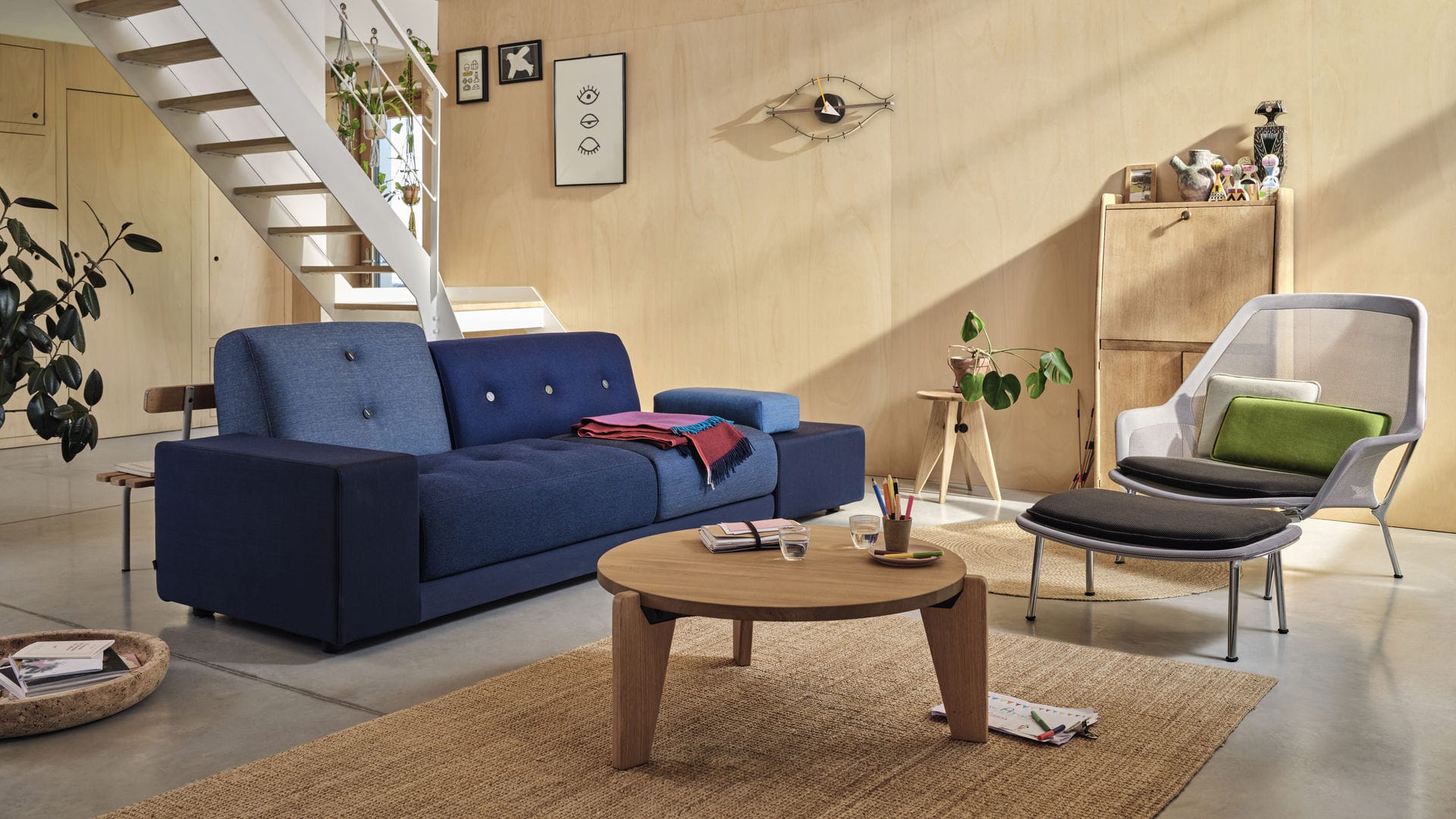 Contemporary coffee table - Guéridon Bas - vitra - oak / solid