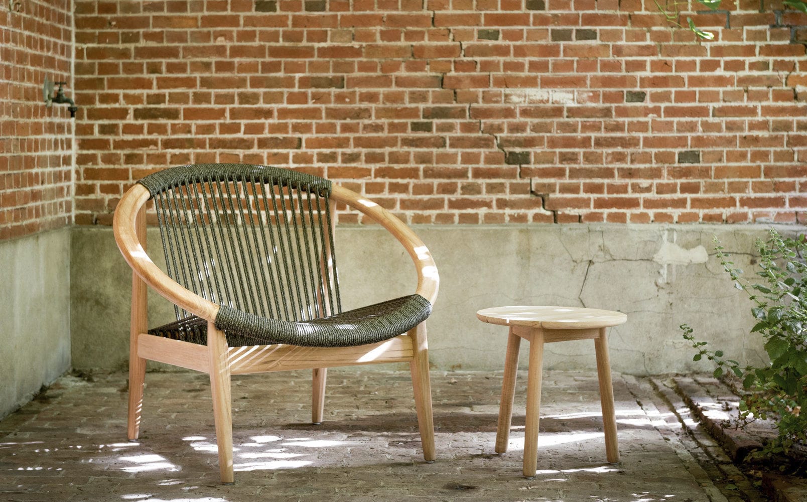 Contemporary armchair - FRIDA - VINCENT SHEPPARD - polypropylene
