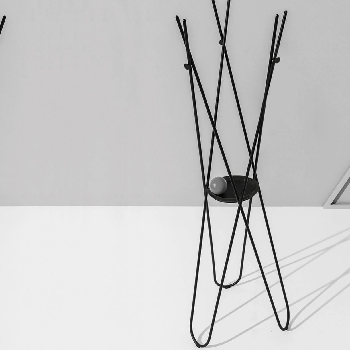 Floor coat rack WDROBE DISCIPLINE contemporary / metal / brass