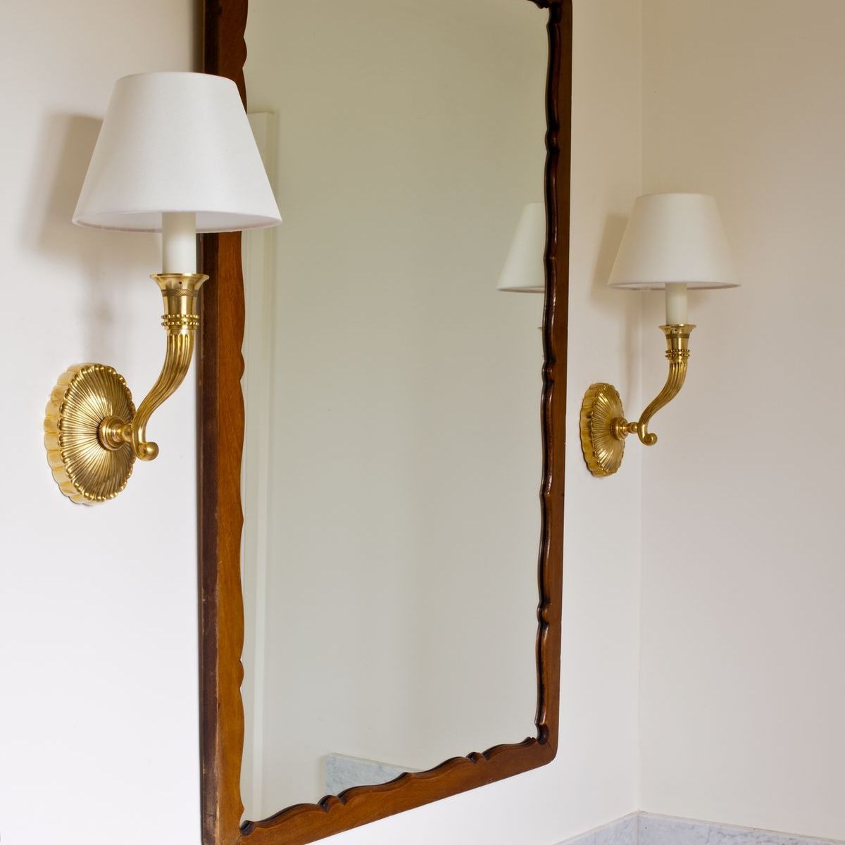 Traditional wall light - SUDBURY - VAUGHAN - brass / bathroom / home
