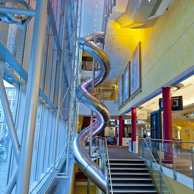 Curved Slide CINEMAXX FREIBURG Atlantics GmbH For Playground Curved Slide CINEMAXX FREIBURG Atlantics GmbH For Playground