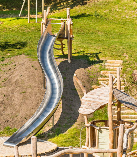 Curved slide KINDERGARTEN DRESDEN atlantics GmbH for playground