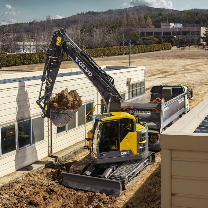 Medium excavator ECR145E Volvo Construction Equipment Germany GmbH