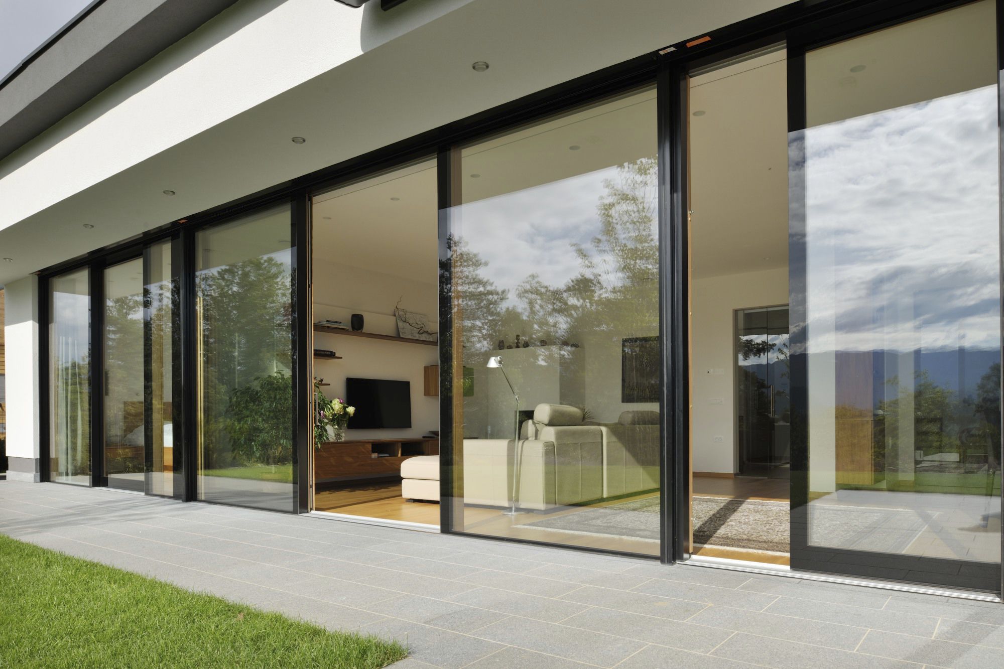 Liftandslide patio door VISION M SORA aluminum / doubleglazed