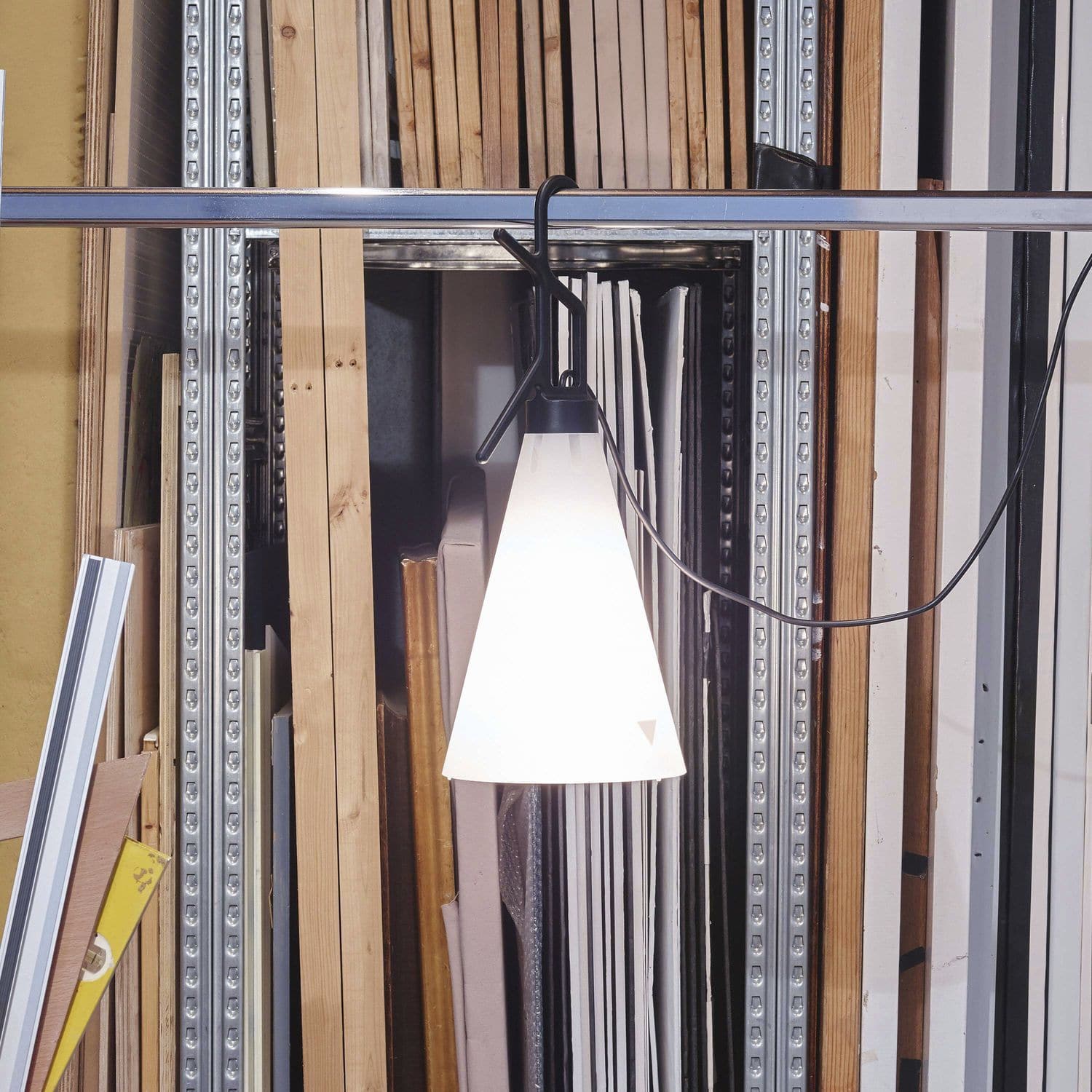 Portable lamp - MAYDAY - FLOS - polypropylene / contemporary / corded