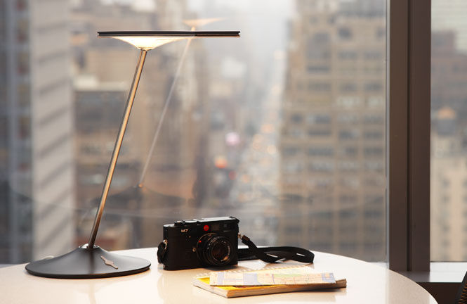 humanscale horizon lamp