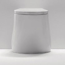 Free-standing toilet / ceramic
