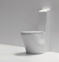 Monobloc toilet / ceramic