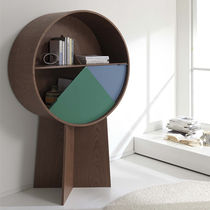 Sideboard with long legs / contemporary...