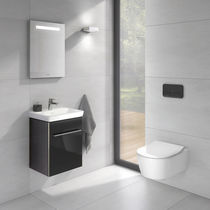 Wall-hung toilet / ceramic
