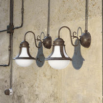Traditional wall light / outdoor / brass...