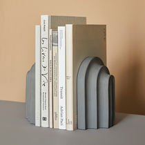 Concrete bookend
