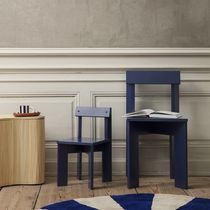 Contemporary chair / beech / lacquered wood...