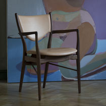 Scandinavian design chair / upholstered...
