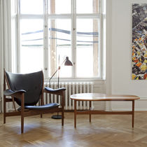 Scandinavian design coffee table / walnut...
