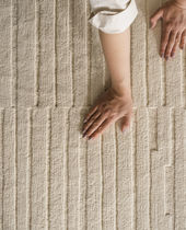 Contemporary rug / plain / striped / wool
