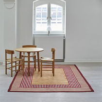 Contemporary rug / striped / geometric pattern...