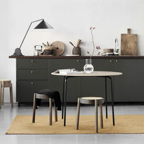 Contemporary table / oak / laminate / round