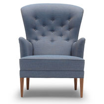 Traditional armchair / leather