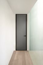 Indoor door / swing / glass / aluminum