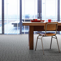 Carpet tile / tufted / loop pile / structured
