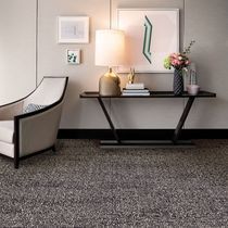 Loop pile carpet / polyamide / plain / gray