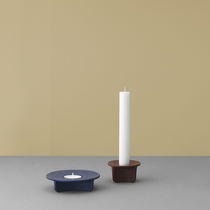 Cast iron candle holder