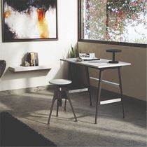 Free-standing desk / contemporary / in wood...