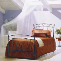 Single bed / traditional / with headboard...