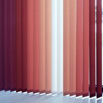 Vertical blinds / polyester / Trevira CS®...
