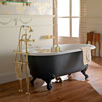 Bathtub with legs / oval / acrylic / cast...