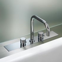 Double-handle bathtub mixer tap / deck mounted...
