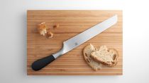 Bread knife