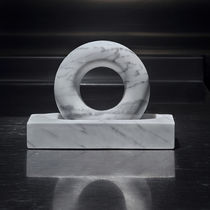 Marble centerpiece