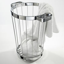 Metal laundry basket
