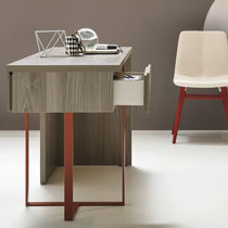 Wooden desk / metal / contemporary